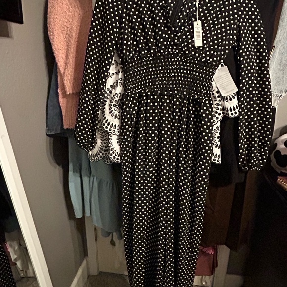 Max Studio Black and White Polka Dot Jumpsuit with Wide-Leg Design - Picture 3 of 4